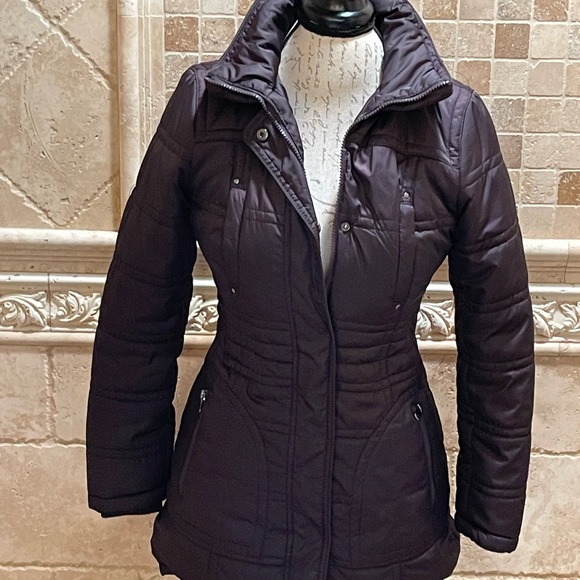 Kenneth Cole Reaction maroon puffer jacket - Picture 1 of 11
